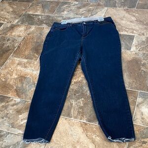 No Boundaries Dark Blue Size 17 Skinny Jean Distressed Hem